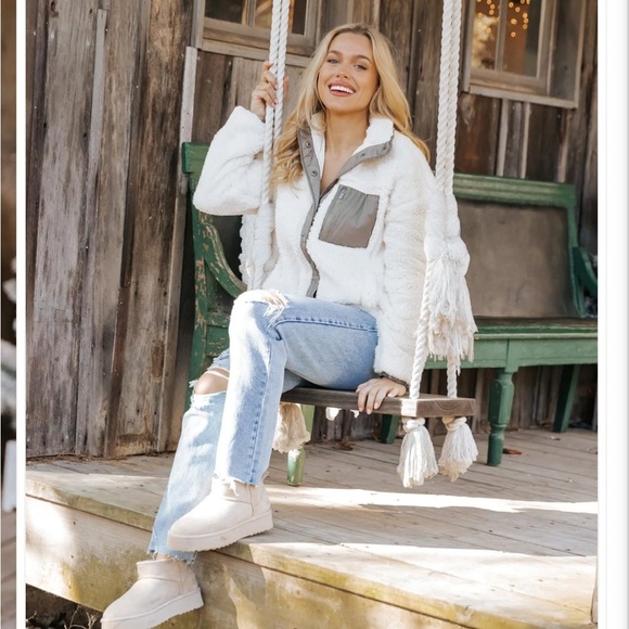 NWT Thread & Supply Kimble Ivory Sherpa teddy button jacket M - Picture 3 of 9